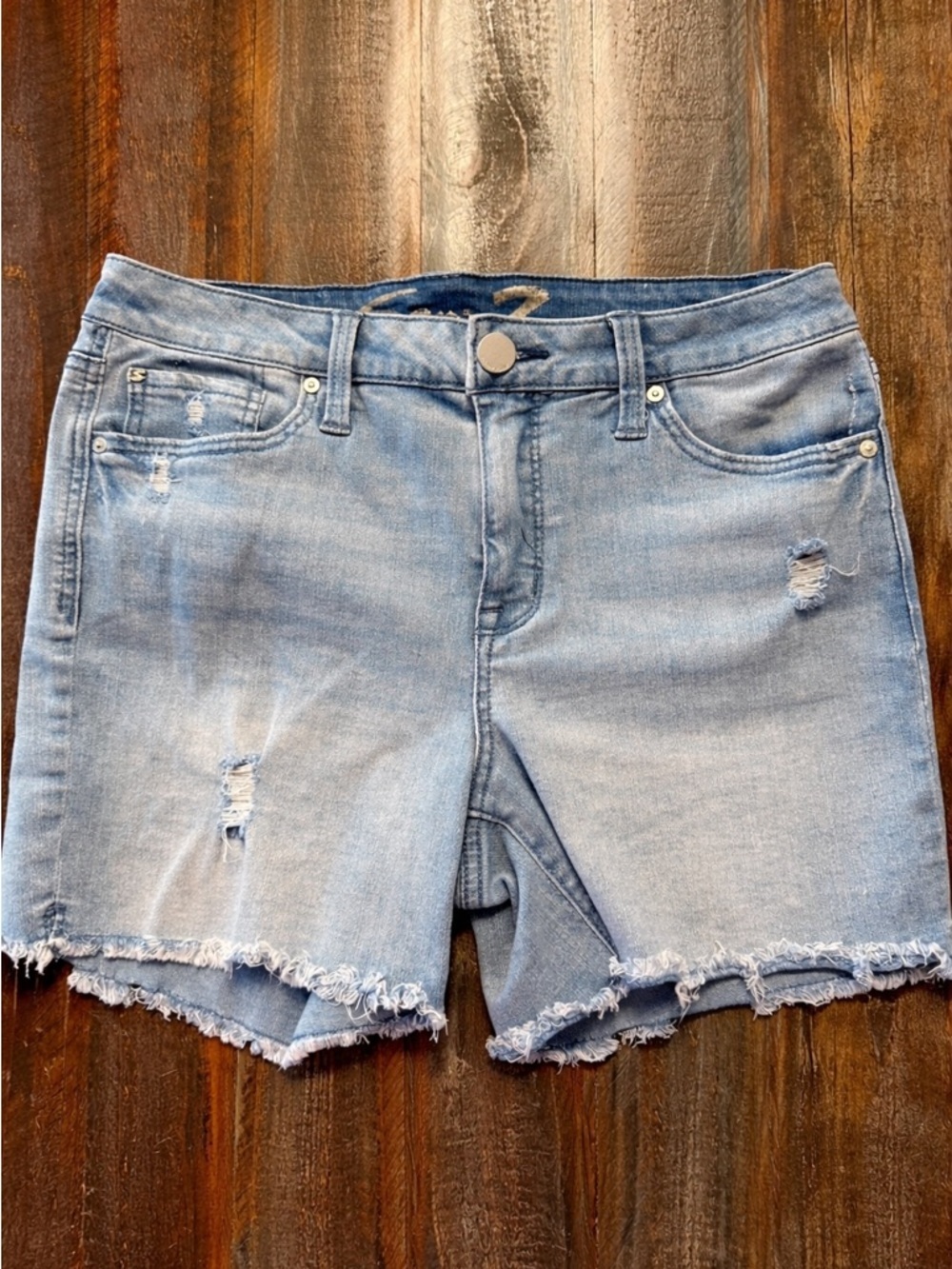 Seven7 Women SZ 10 Distressed Denim Shorts w/Raw Hem Mid Rise & Stretch EUC